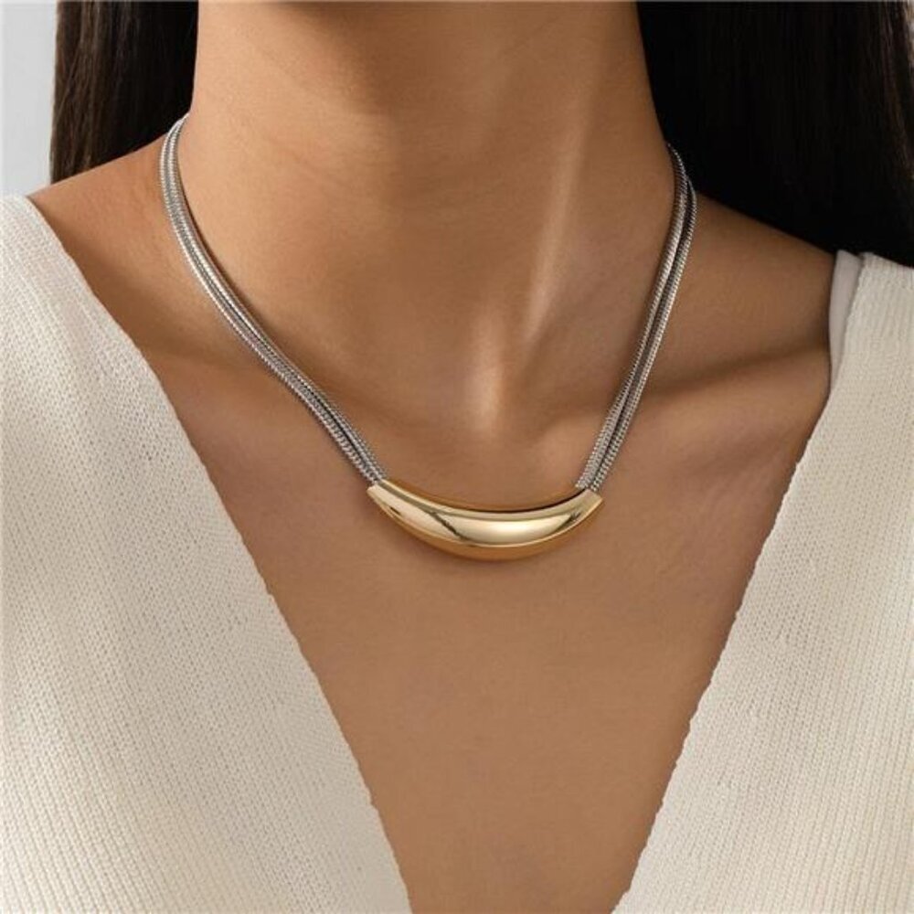 Two-Tone Alloy Curved Pendant Snake Chain Necklace